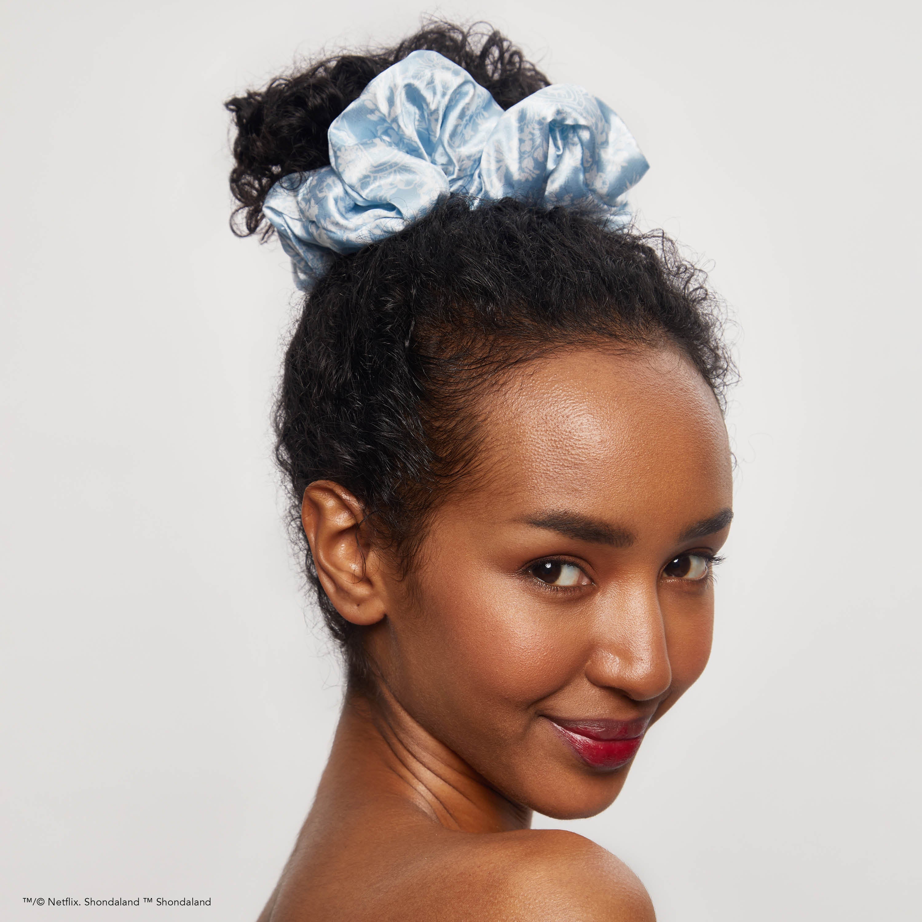 Kitsch x Bridgerton Satin Pillow Scrunchies in Toile De Blue