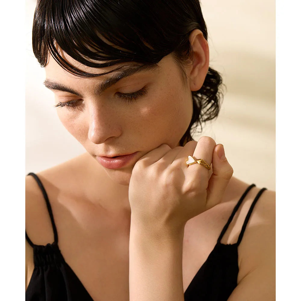 Yhpup Shell Acrylic Heart Stainless Steel Stylish Ring for Women Charms Metal Texture Waterproof Golden Jewelry Gala Gift